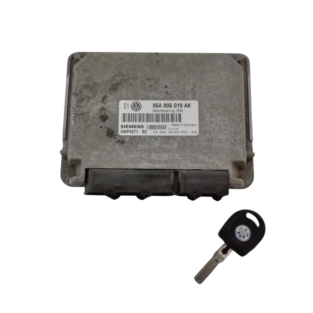 Motorsteuergerät 06A906019AK / 5WP437103 + Schlüssel – VW Golf